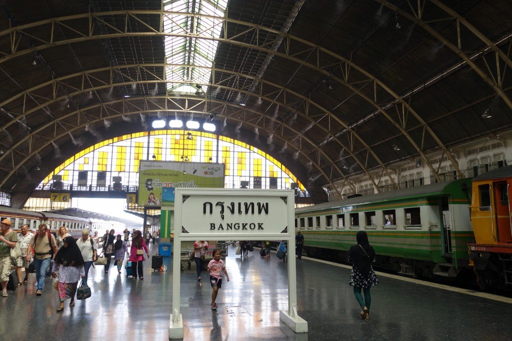 The Final Destination Of Bangkok! Chumphon To Bangkok Train