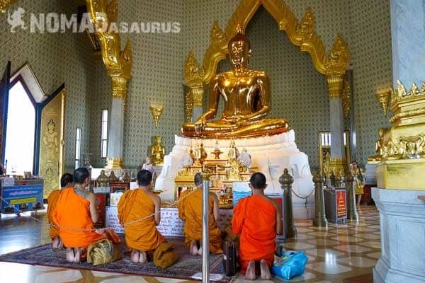 Golden Buddha 10 Ways To Be A Responsible Travleller