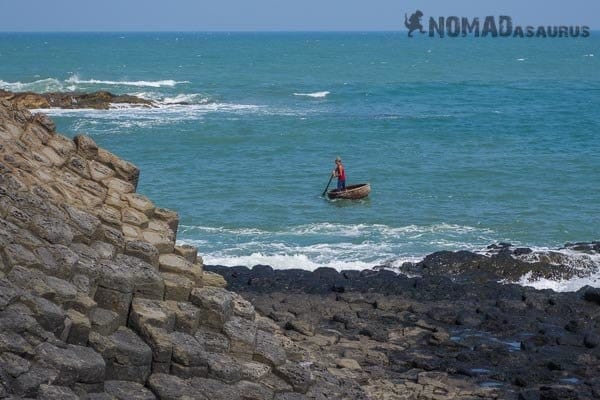 Ganh Da Dia Boat Man Vietnam