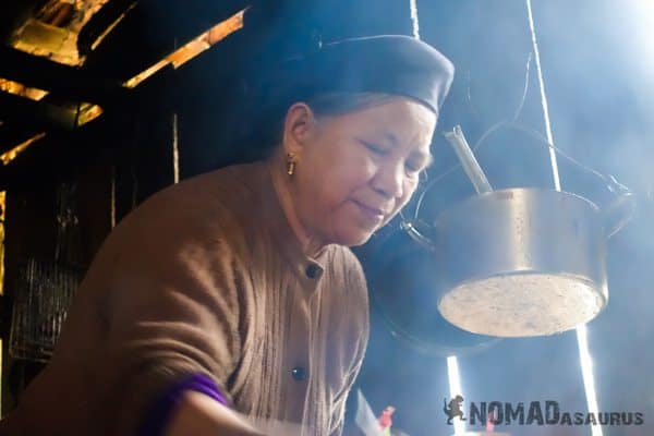 Hmong Lady Ba Be National Park Lake Mr Linh's Homestay Trekking