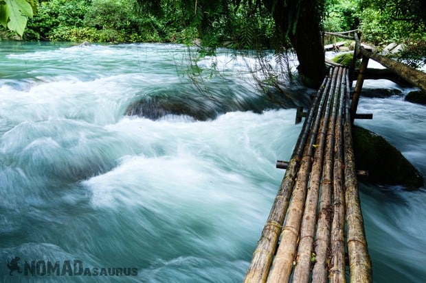 Fast River Life In Phong Nha Vietnam Images Pictures Photo Gallery