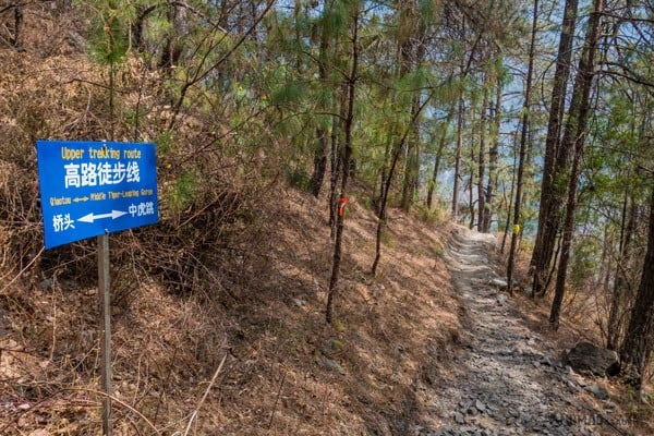 Signposts Tiger Leaping Gorge Trekking Guide Yunnan China