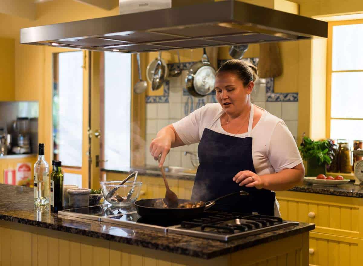 Cooking Demonstration Maggie Beer Indian Pacific Rail Journey