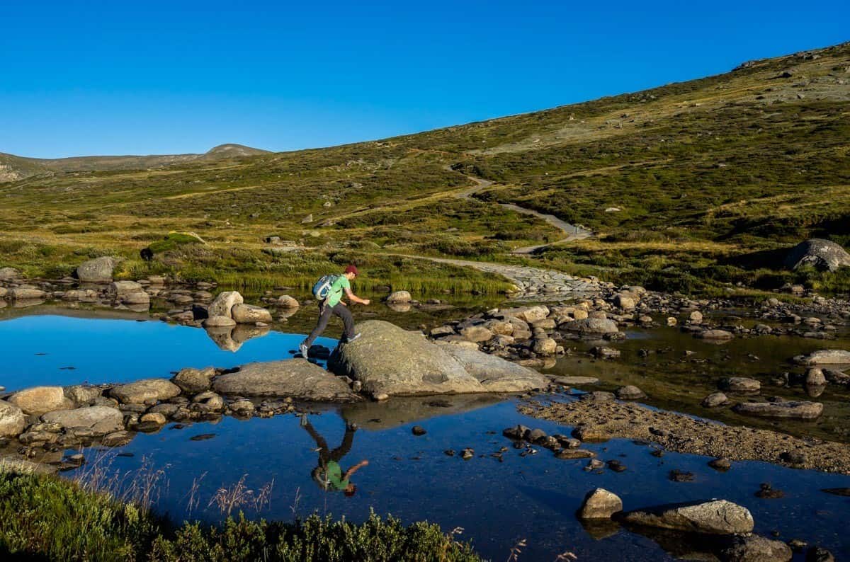 Jazza River Crossing Climbing Mount Kosciuszko