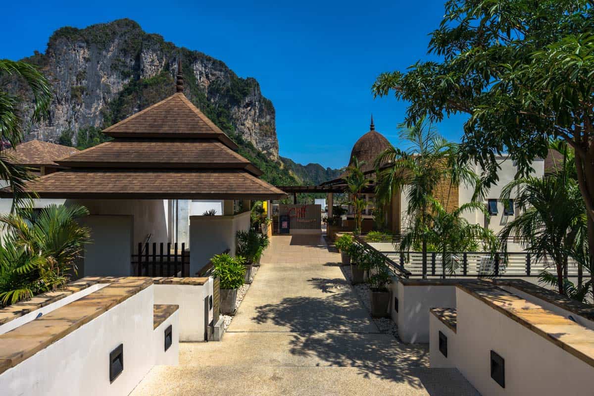 this review of the Ao Nang Cliff Beach Resort looks at whether it is genuinely 1 of the hold upwards Hotel Review – Ao Nang Cliff Beach Resort