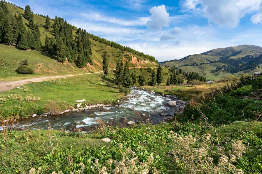 Creek Jyrgalan Trek