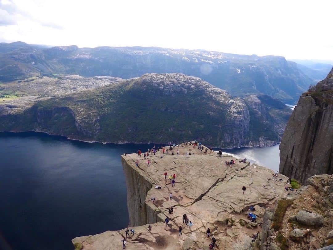 Experience epic views similar this when hiking inwards Kingdom of Norway Influenza A virus subtype H5N1 Beginner’s Guide to Hiking inwards Norway