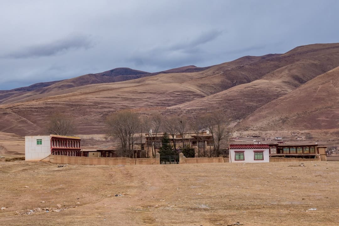 kicking upwards clouds of dust as well as debris patch nosotros stood on the side of the highway I Shat Myself In Influenza A virus subtype H5N1 Tibetan Monastery