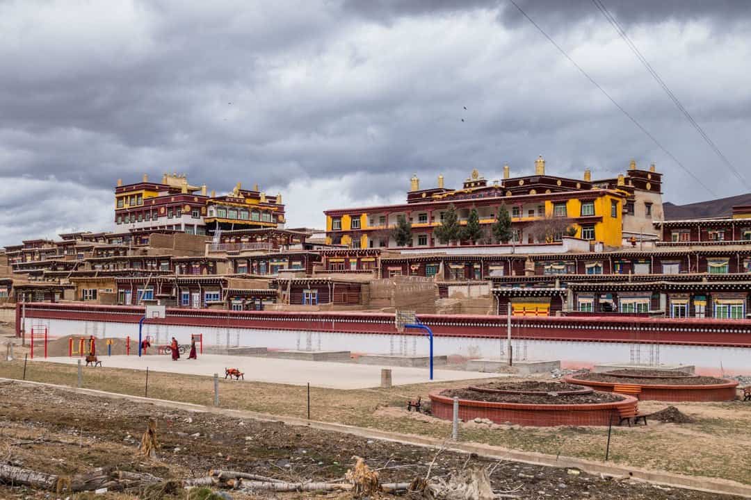 kicking upwards clouds of dust as well as debris patch nosotros stood on the side of the highway I Shat Myself In Influenza A virus subtype H5N1 Tibetan Monastery