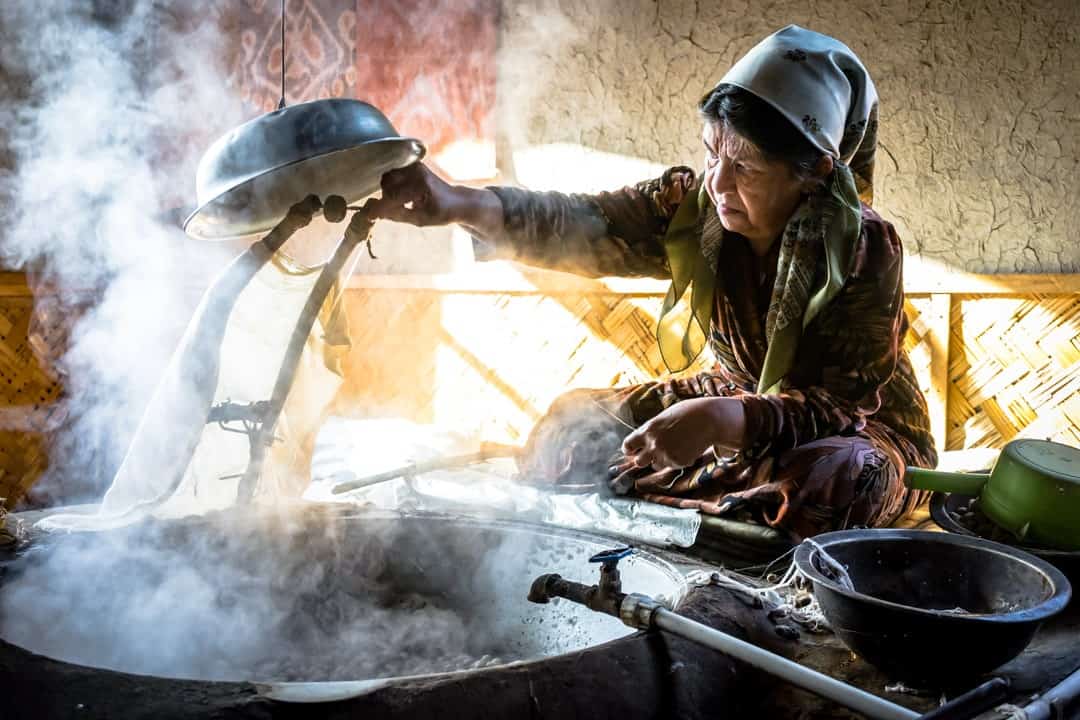 Uzbek Lady Extract Silk Road Photo Journey