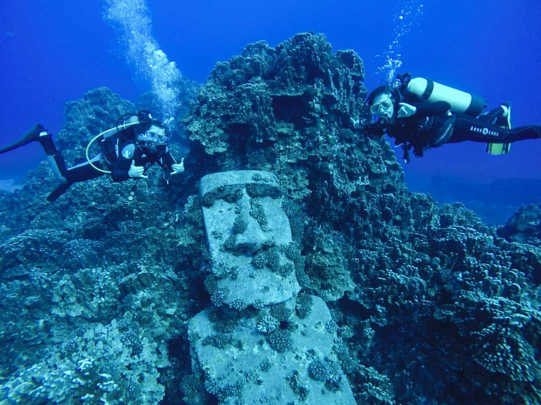 From watching the sunrise over the iconic moai to diving inward crystal clear H2O thirty Awesome Things to Do inward Easter Island (2019 Edition)