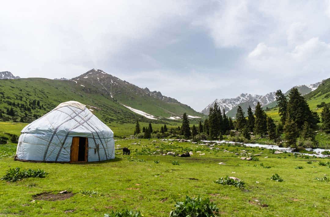 Alakol Eki Chat Yurt Keskenkija Loop Jyrgalan Trek