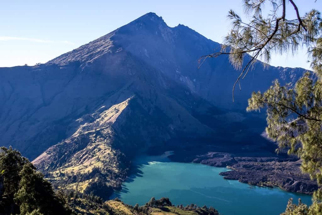 mount rinjani trek itinerary