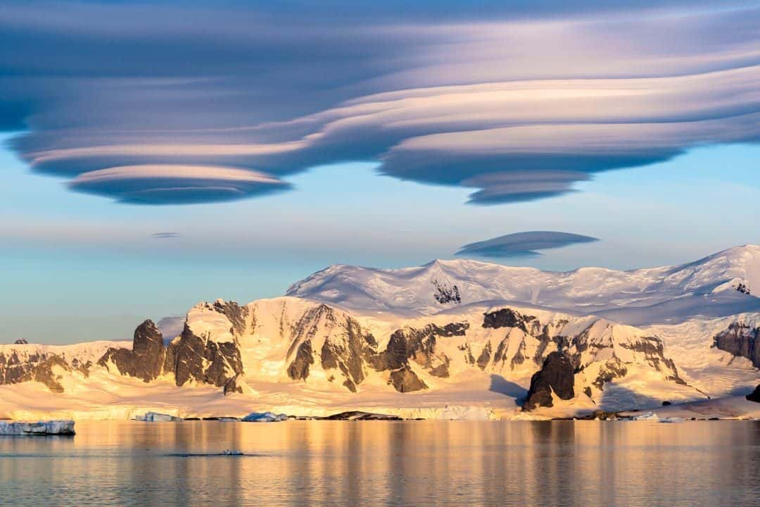 From kayaking amongst whales to swimming inward the caldera of an active volcano 17 Awesome Things to Do inward Antarctica (2019 Edition)