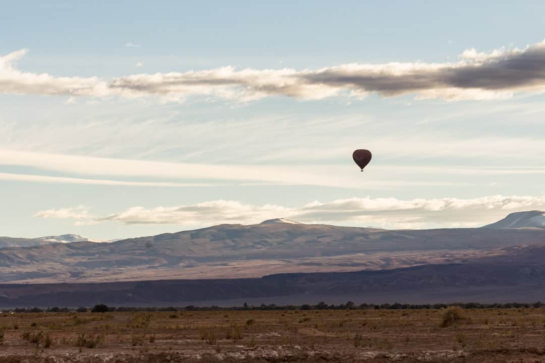 From exploring the Moon Valley to floating effortlessly inwards common salt pools nineteen Epic Things to Do inwards San Pedro de Atacama, Chile