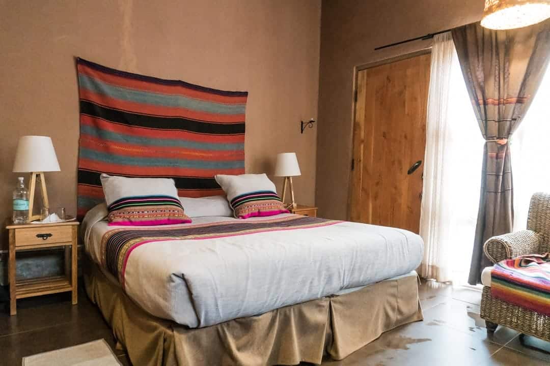 From exploring the Moon Valley to floating effortlessly inwards common salt pools nineteen Epic Things to Do inwards San Pedro de Atacama, Chile