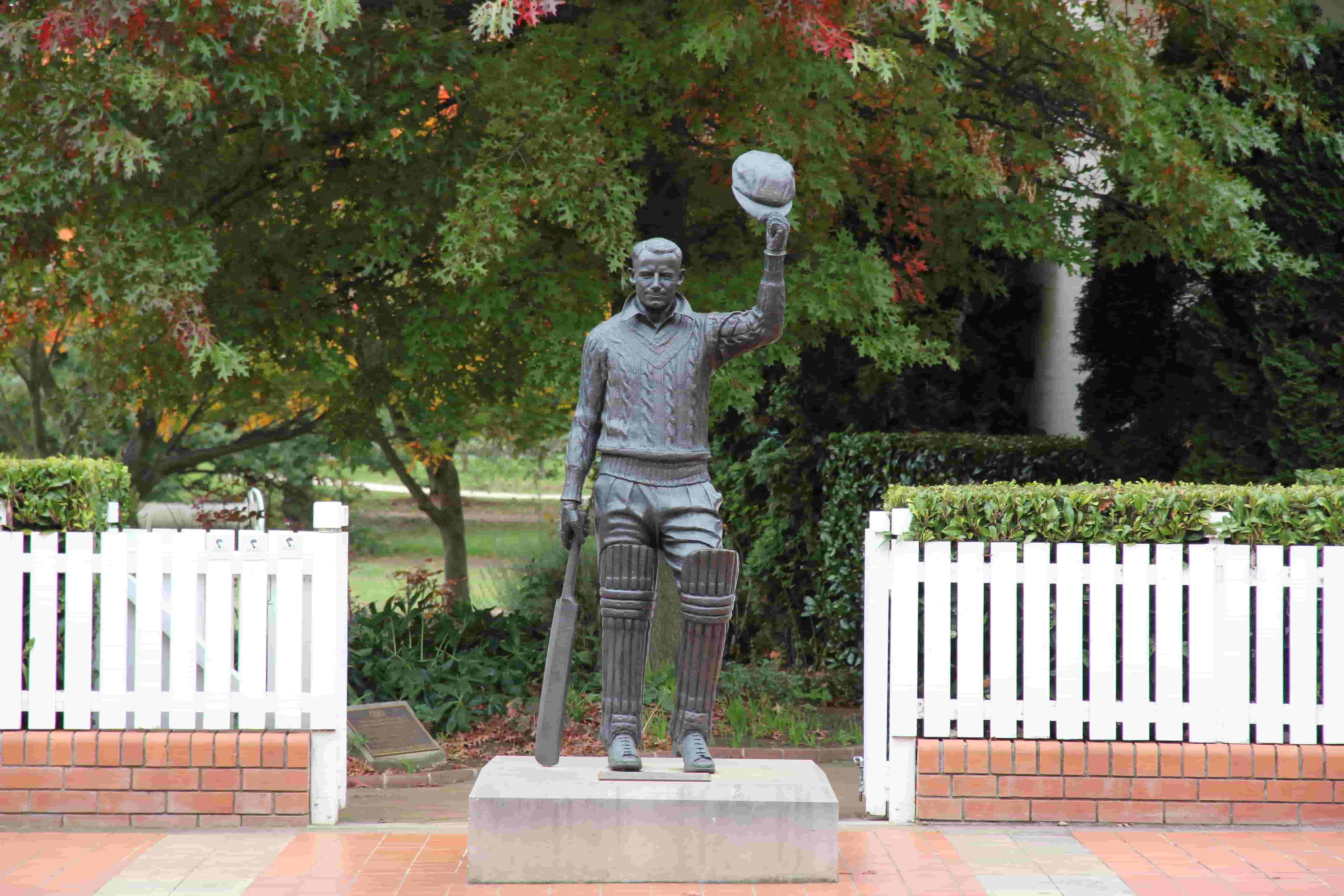 Statue Of Don Bradman