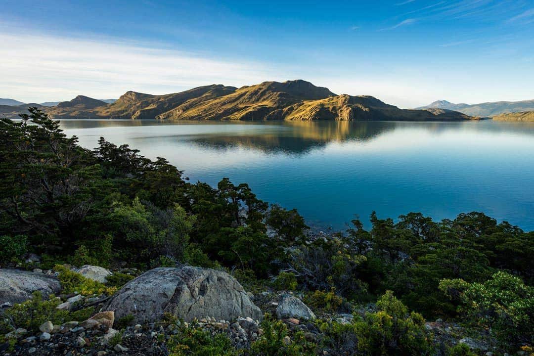 Los Cuernos Lake Torres Del Paine