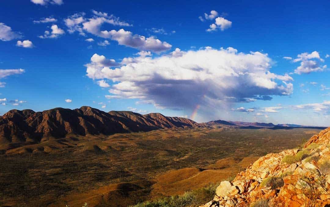 A hike that volition examination all of your limits The Ultimate Guide to Hiking the Larapinta Trail inwards Australia