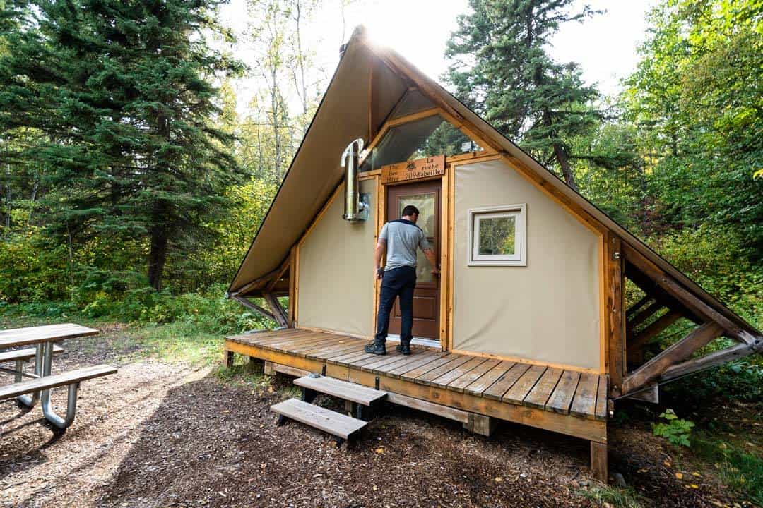 From hanging out amongst bison to taking a fatty cycle on awesome wood trails fourteen Fun Things to Do inwards Riding Mountain National Park