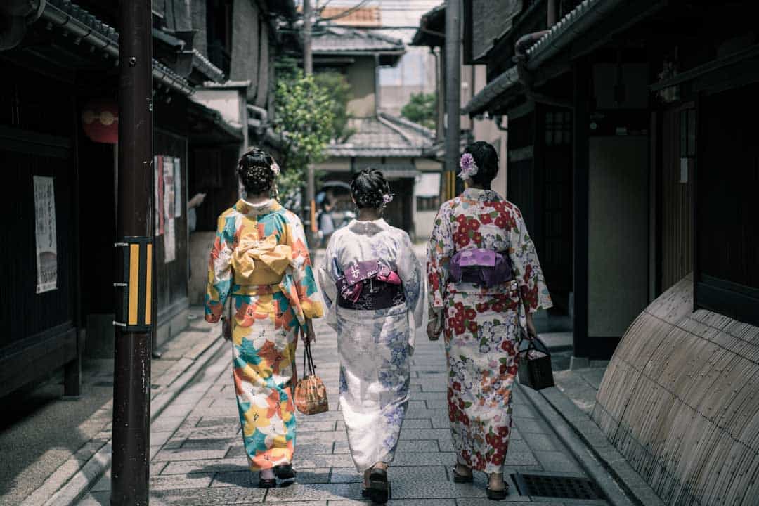 Gion, Kimono, Geishas