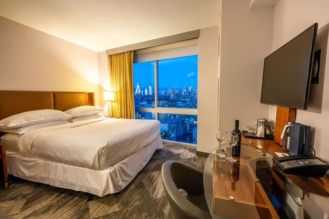 Everything y'all demand to know well-nigh staying inwards ane of the best hotels inwards Lower Manhattan Sheraton Tribeca New York Hotel Review