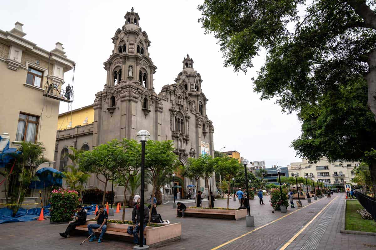 Plaza De Armas Lima Peru