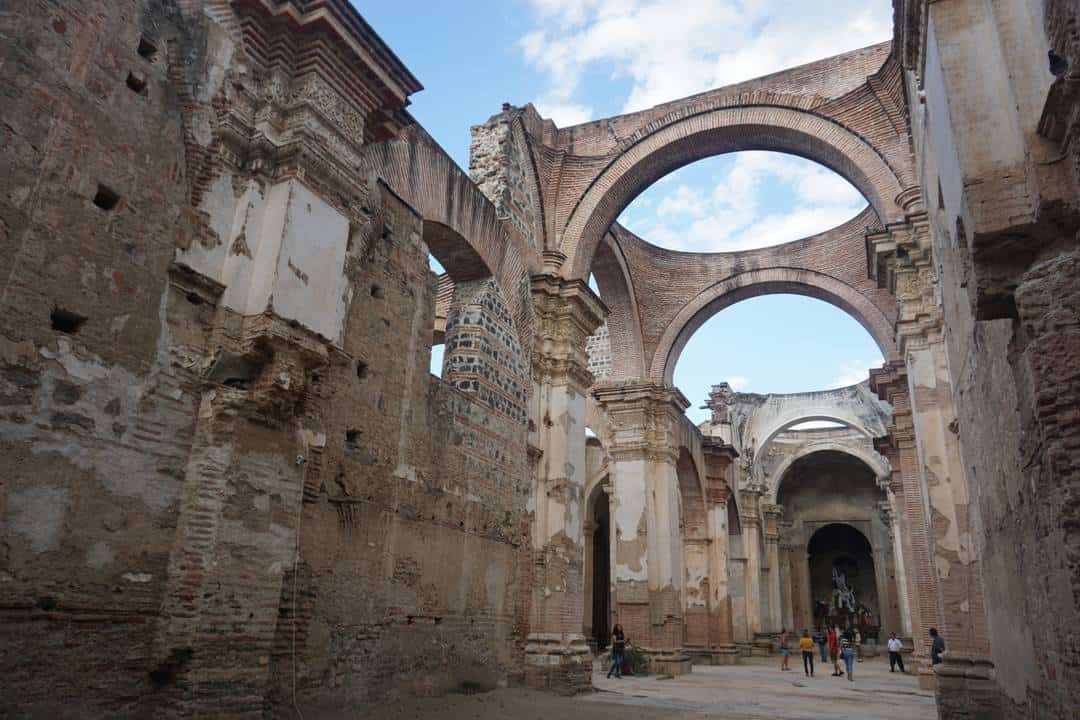 Exploring The Antigua Ruins