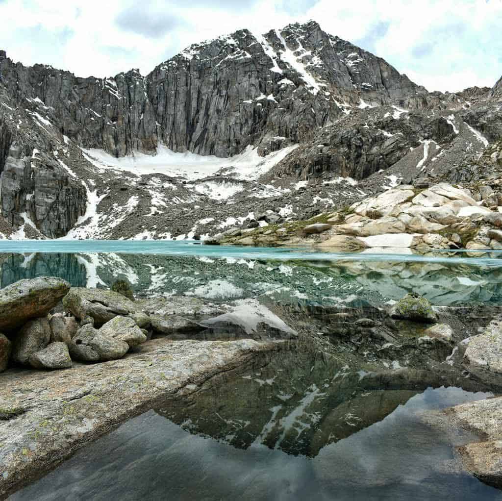 Bulak-Ashuu Lake