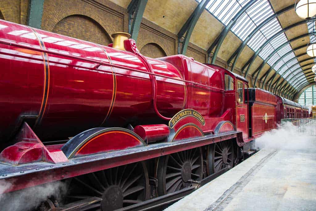 Ride The Hogwarts Train Between Parks