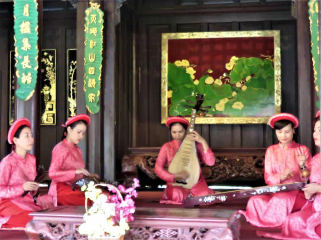 Traditional Vietnamese Music