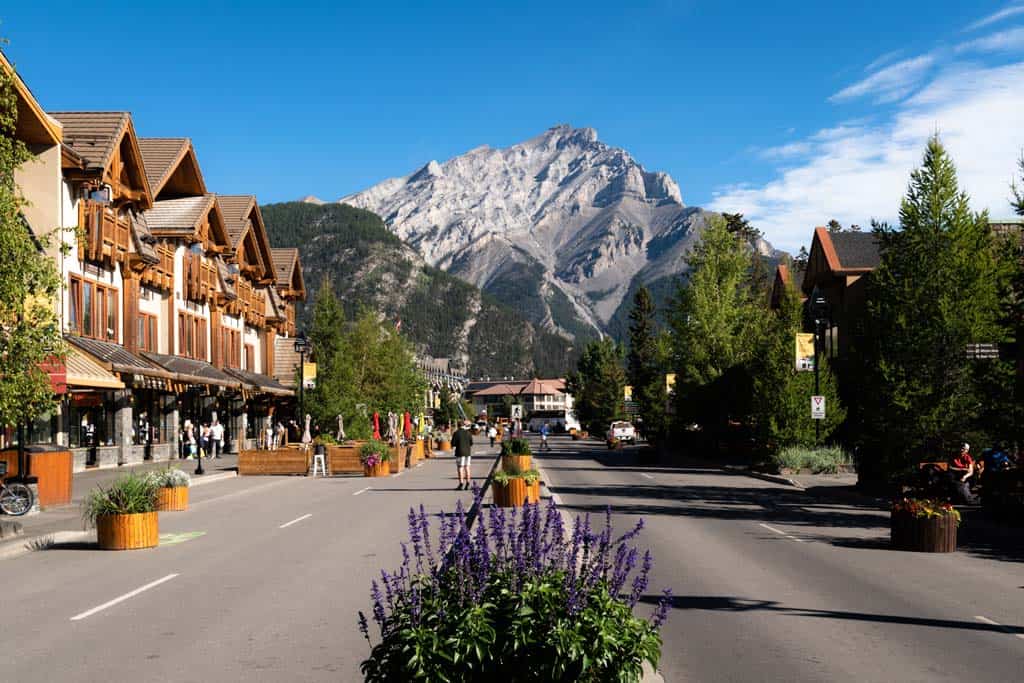 Banff Ave Cascade Mountain