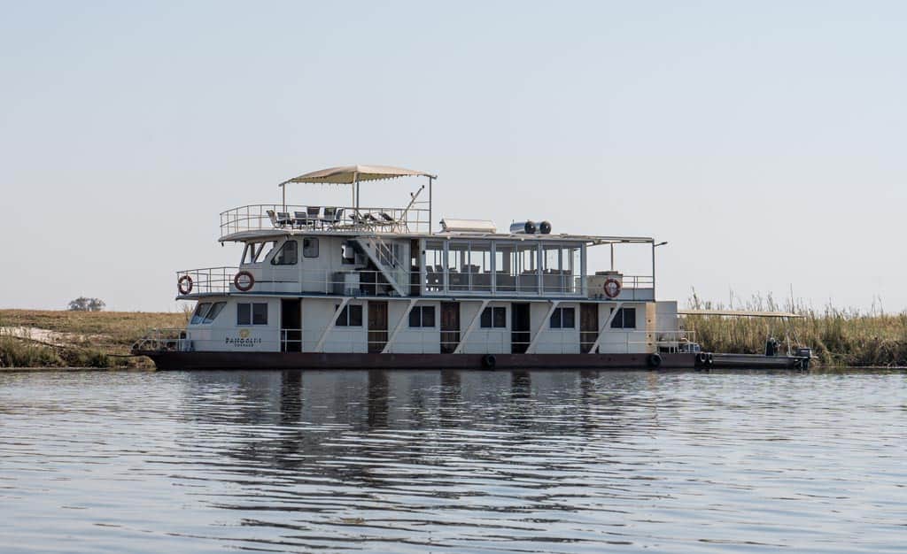 Pangolin Voyage Houseboat