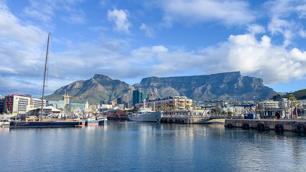 V&Amp;A Waterfront View
