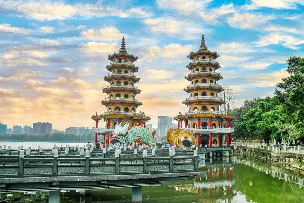 Dragon And Tiger Pagodas