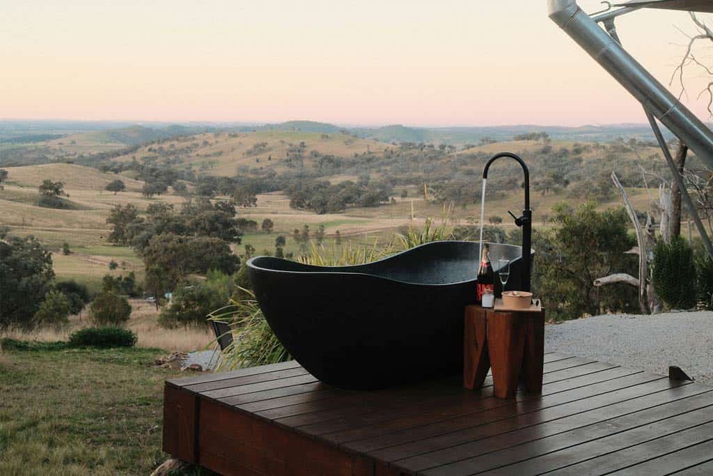 Bagno con vista sulle dolci colline a Mudgee, Nuovo Galles del Sud