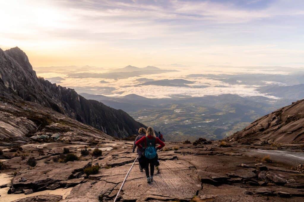 Beklim Mount Kinabalu Trektocht Wandelen naar beneden